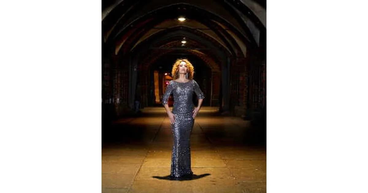 Kleinkunst - Madame Piaf-Enttarnung einer Diva event image
