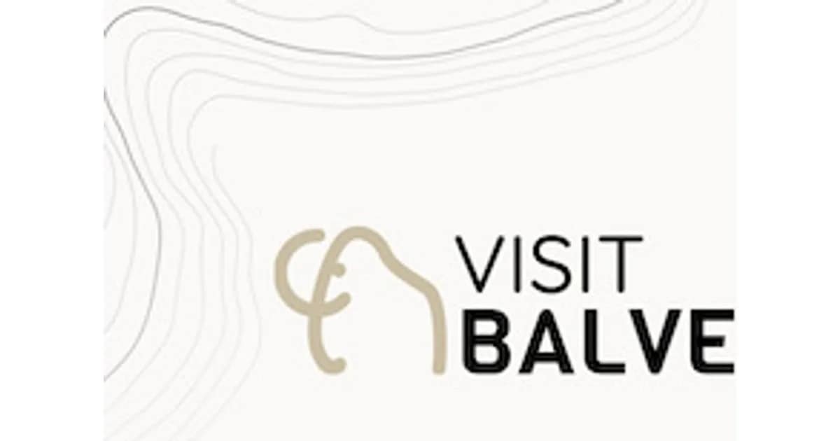 Familienschwimmtag im Hallenbad der Stadt Balve - Ein Tag voller Wasserfreude event image