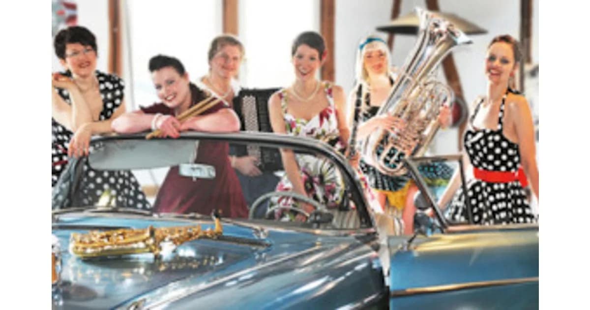 ... von Kopf bis Fuß auf Liebe eingestellt - 1. Vorstellung event image