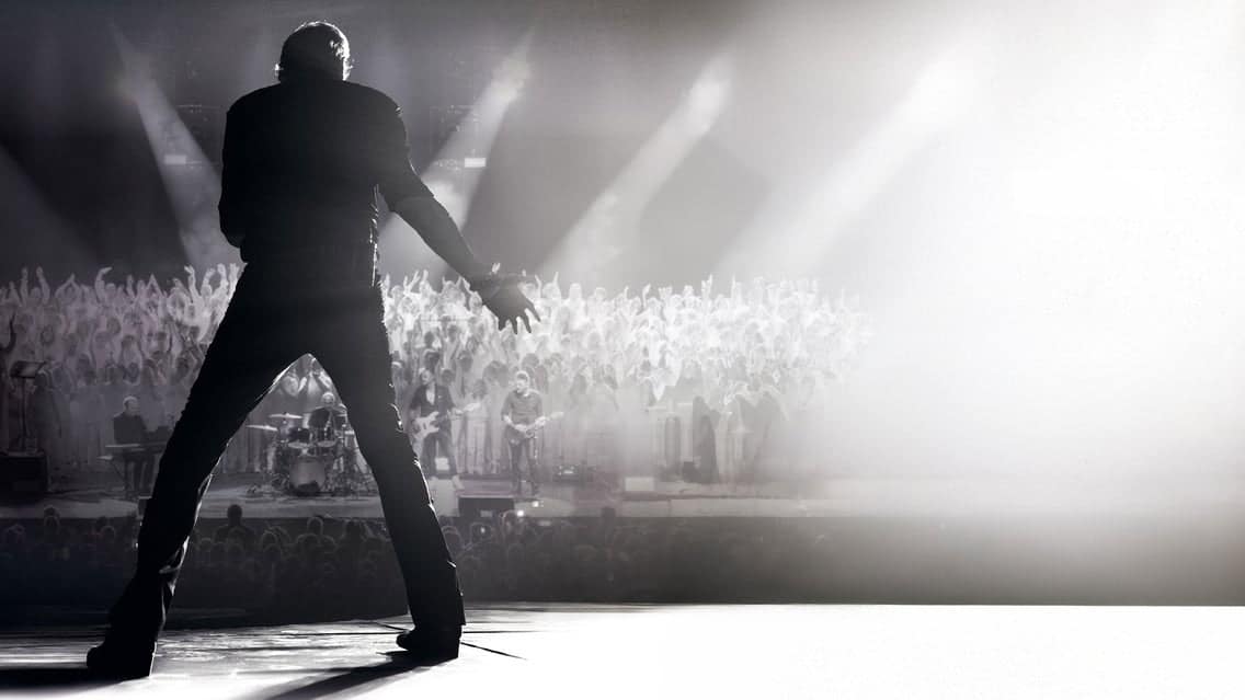 TOUJOURS VIVANT - 500 CHORISTES CHANTENT AVEC JOHNNY HALLYDAY event image