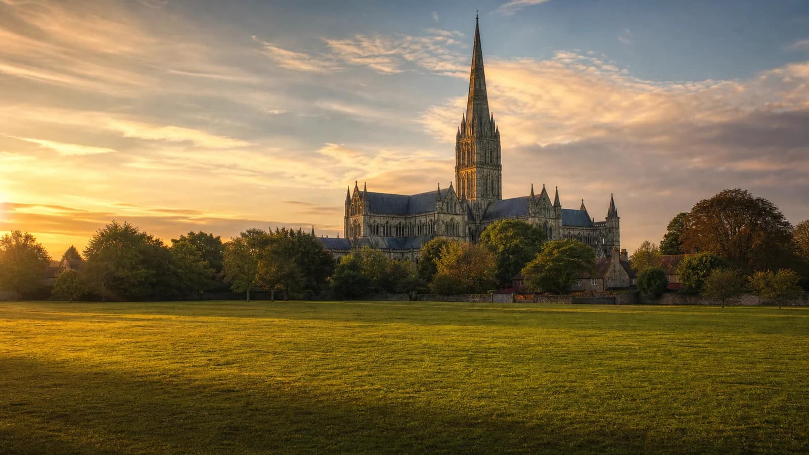 Salisbury travel hero