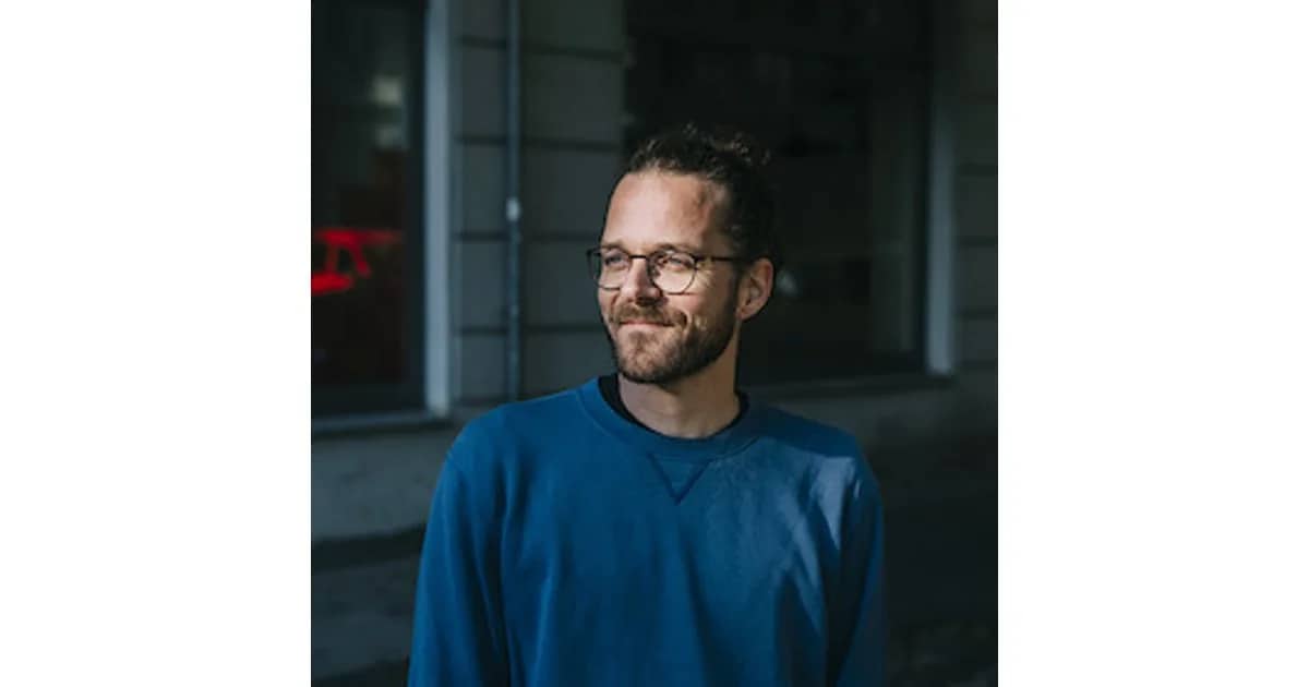 2026-10-Oktober - Arne Semsrott - Gegenmacht