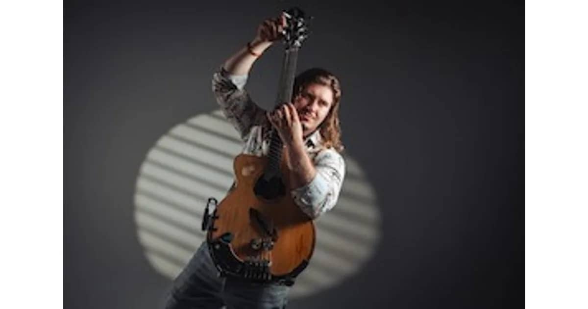 Alexandr Misko - „Final Boss Tour” - Deutscher Extrem-Fingerstyle-Gitarrenvirtuose