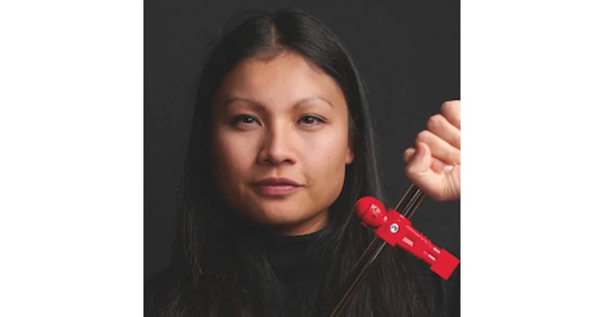 LINH TRAN - „Aus dem Handgelenk – Warum ich Weltmeisterin im Tischkickern werden musste“