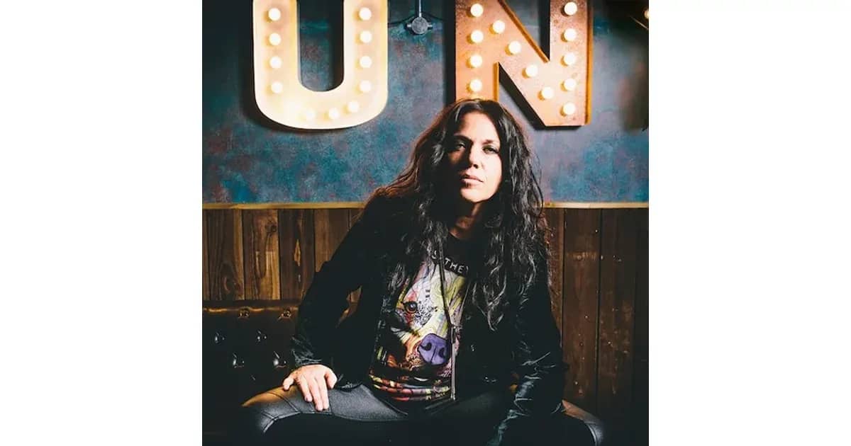 SARI SCHORR - Running Wild Tour 2026