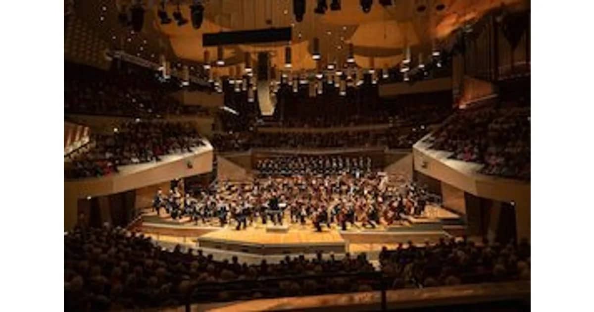 SINFONIE ORCHESTER BERLIN - Festliches Saison-Eröffnungskonzert
