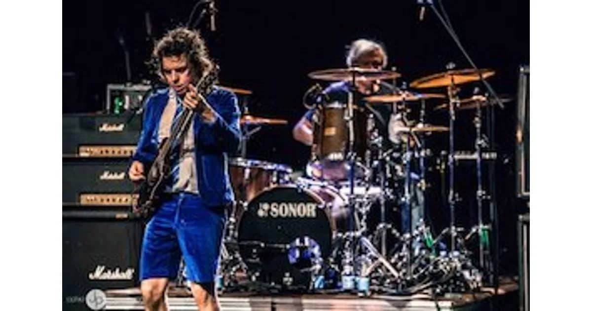 AC/DC MASTER-BAND NICK YOUNG - TOUR 26