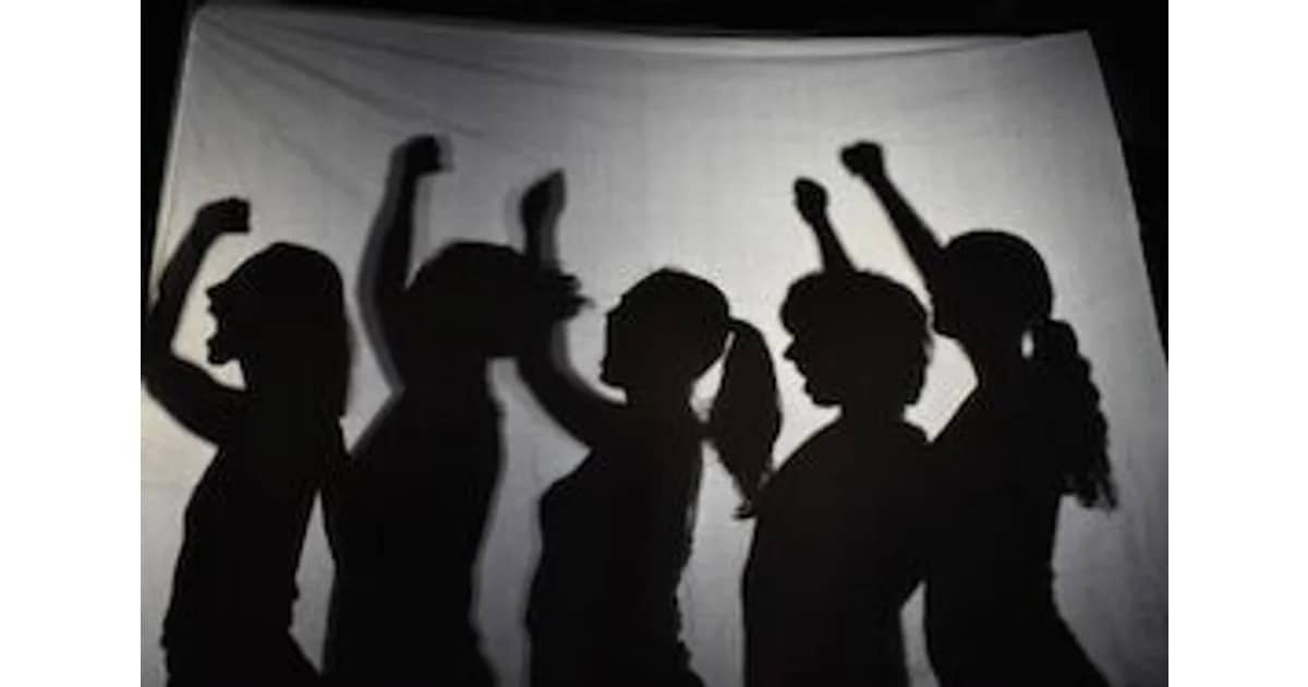 LöwinnenEnsemble / TheaterGrueneSosse - Am Kochen - Ein Stück über Female Rage