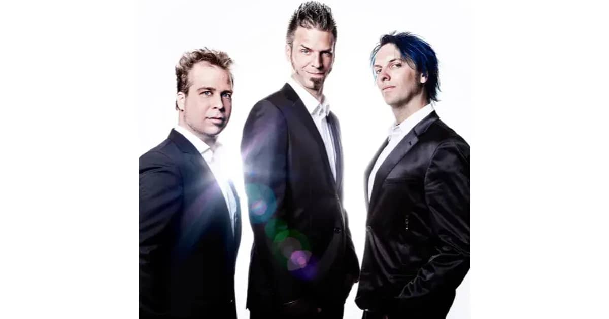 Tripod - "Trio" + "iPod" = TRiPOD