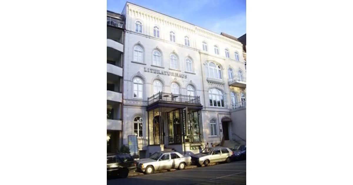 Literaturhaus Hamburg 2026 - Douglas Stuart event poster