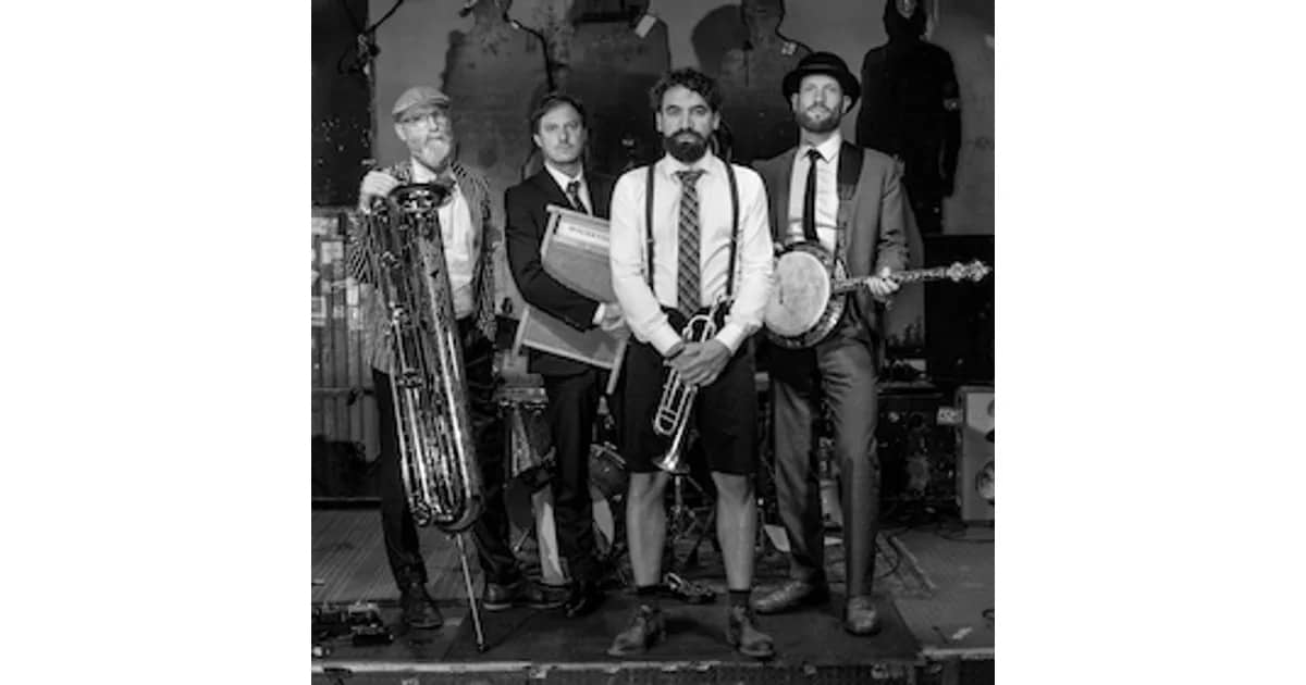 WHISKYDENKER’S SWING DONG DING vs. ABSINTO ORKESTRA & GADJO HORNS & DRUMS