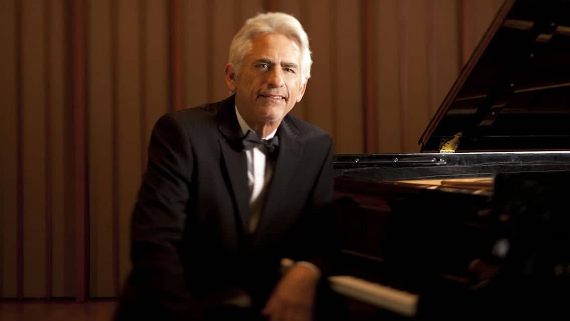 David Benoit Christmas Tribute to Charlie Brown Show
