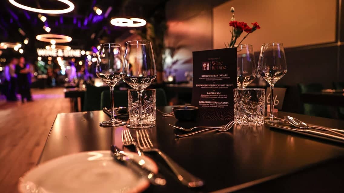 Bryson Tiller | Wine & Dine (TICKET NOT INCLUDED)