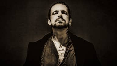 Ricky Warwick