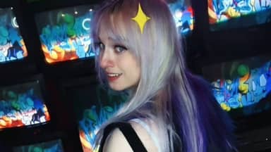 M X
