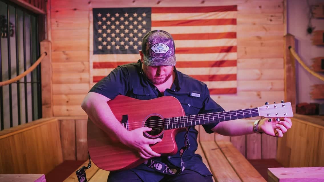 Luke Combs UK - Tribute